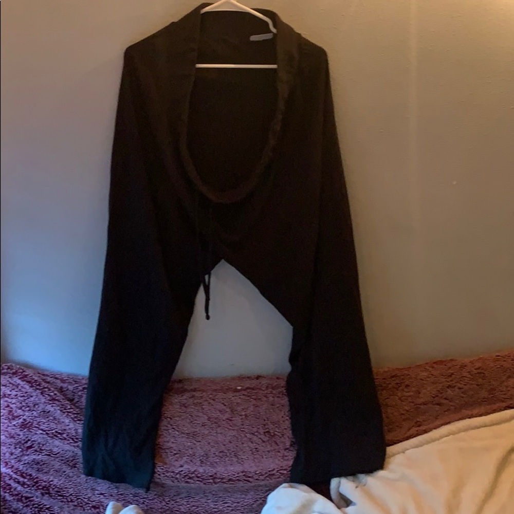 Black cotton sweatpants with a seamless design